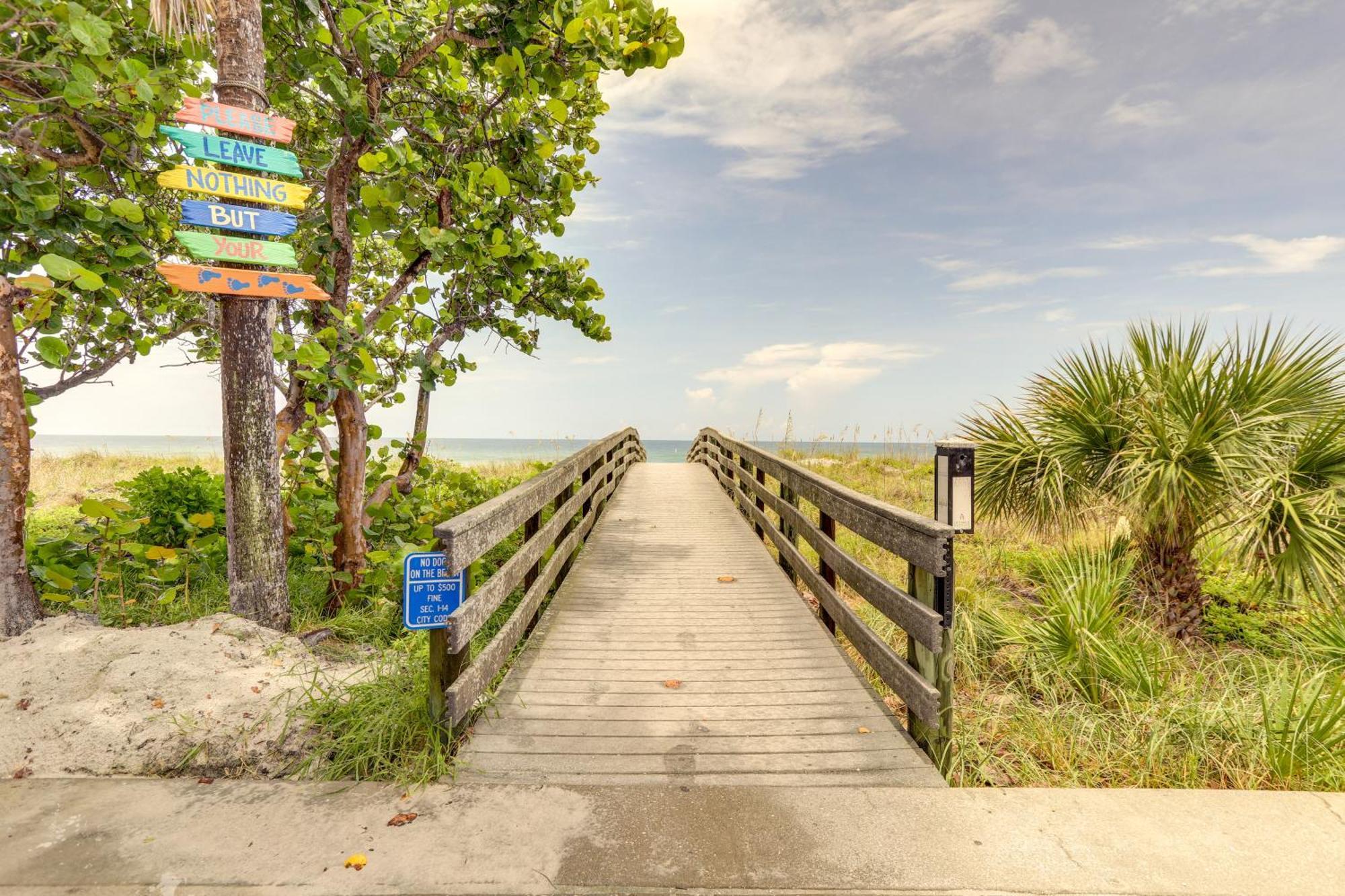 קלירווטר ביץ' Vibrant Condo - Walk To Indian Rocks Beach! מראה חיצוני תמונה